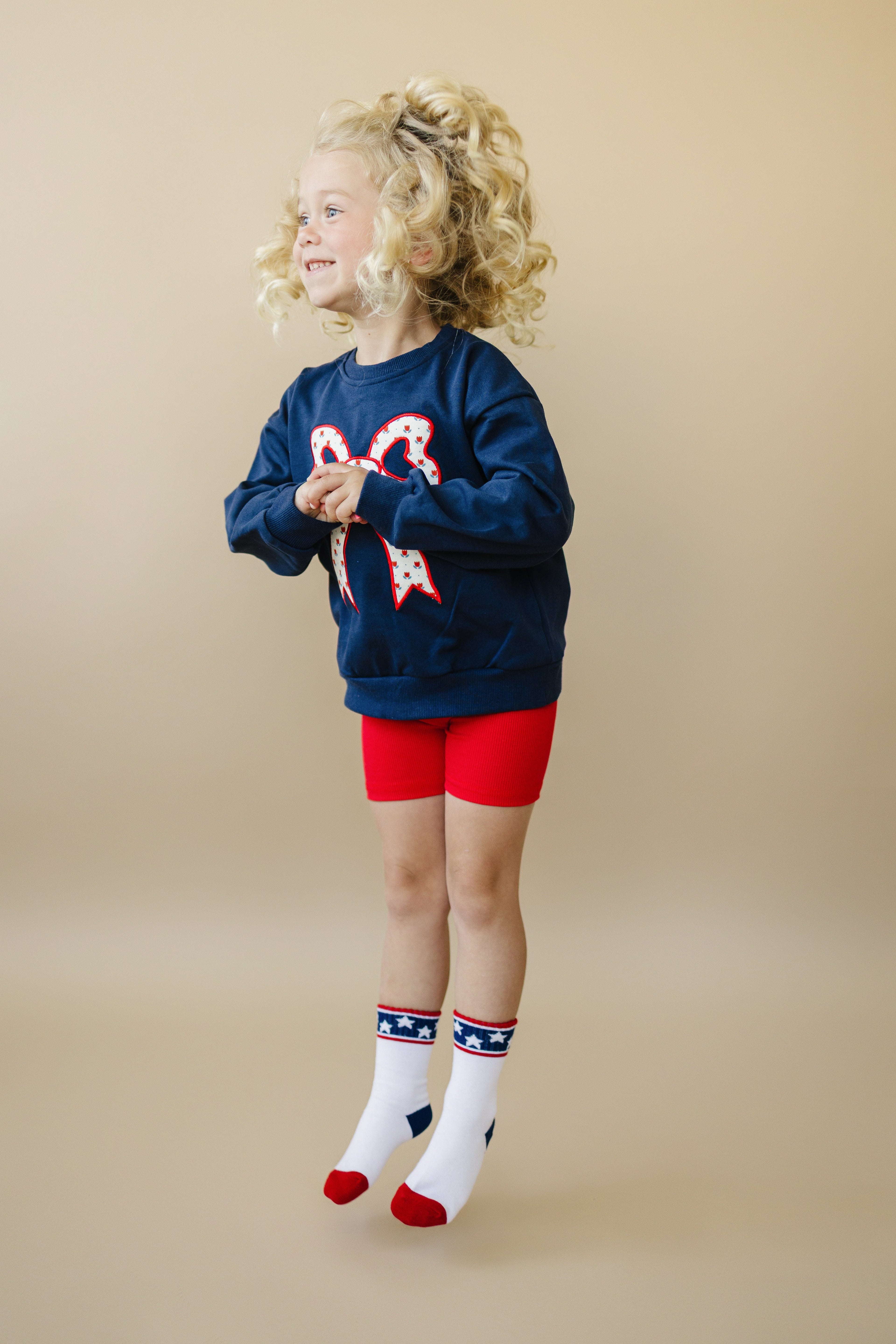 Tulip Bow Applique Crewneck Sweatshirt